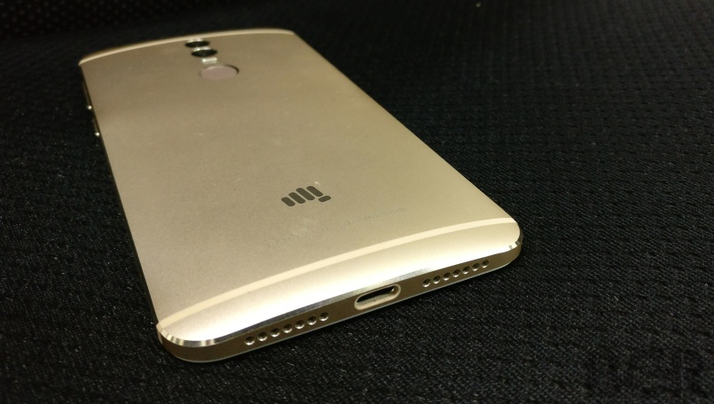 Micromax Canvas1