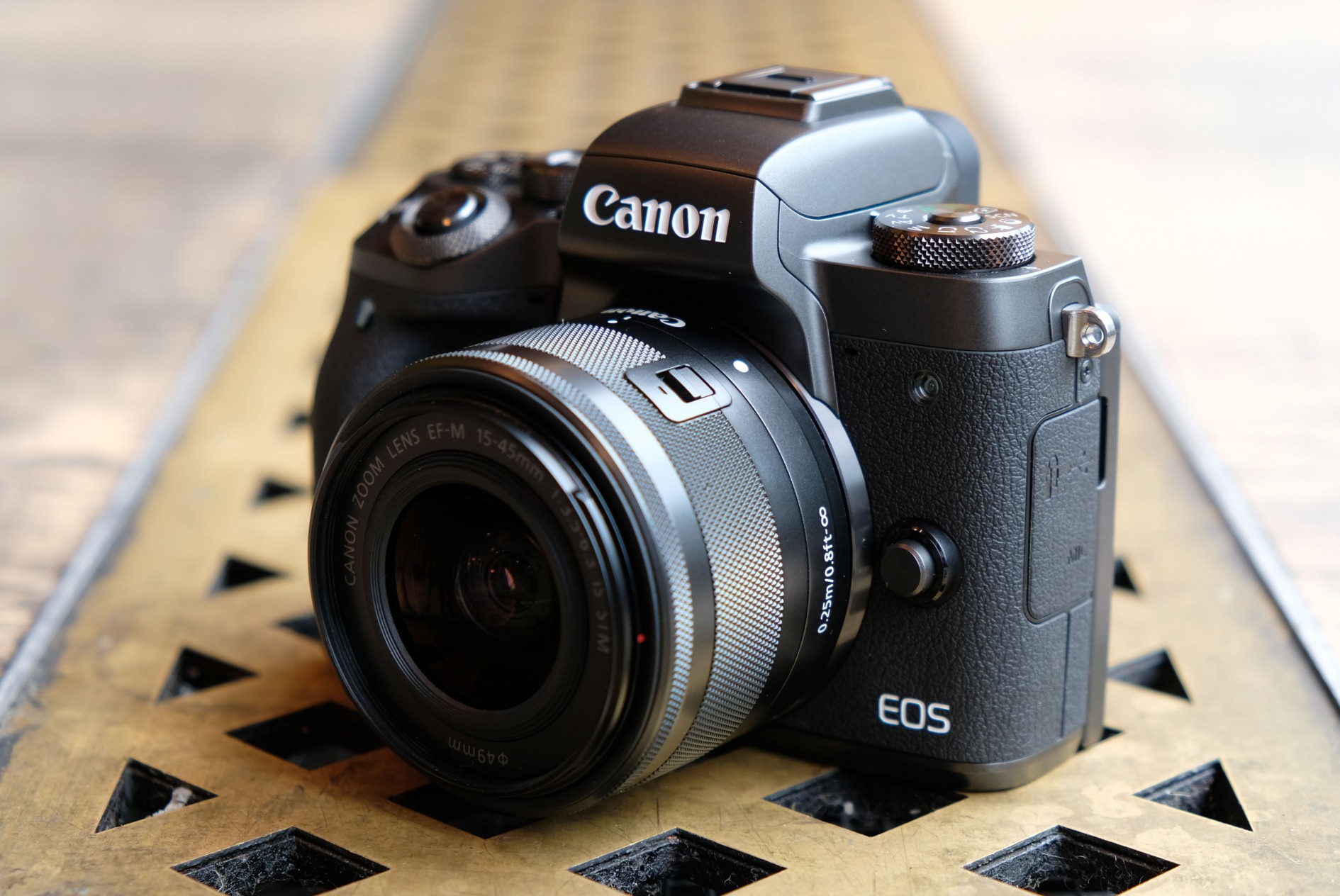 Canon EOS M50 Microless Camera Has 24.1-Megapixel Sensor